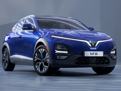 VinFast đã bàn giao lô xe điện thông minh VF 6 đầu tiên cho khách hàng